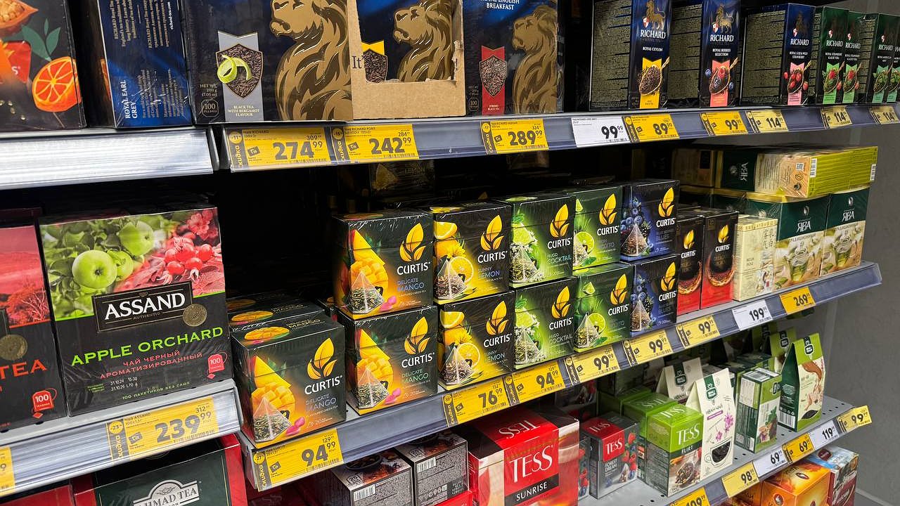 Главная картинка новости: «Не смейте покупать этот чай даже даром»: Росконтроль назвал сразу 3 популярных бренда, которые оказались в черном списке