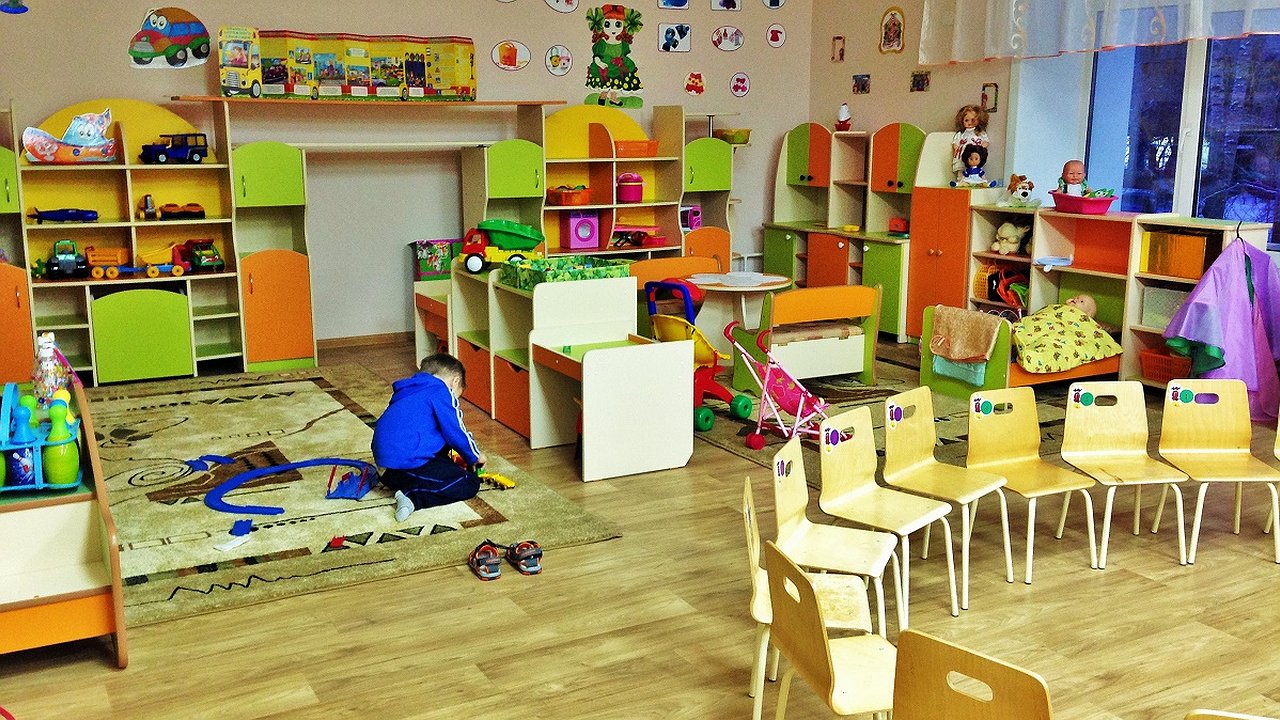 Главная картинка новости: Скандал в арамильском детсаду: воспитателей уволили за запреты на туалет и крики на детей