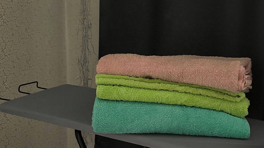 Главная картинка новости: Забудьте о «наждачных» полотенцах: Лью 1 стакан этого средства в стиралку — и они снова как новые