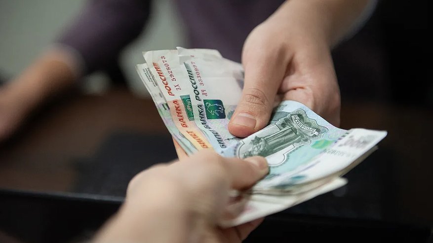 Главная картинка новости: Декабрьские выплаты семьям с детьми в Свердловской области: полный график поступления пособий