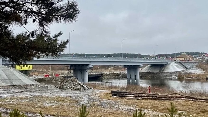 Главная картинка новости: После полной реконструкции открыт мост через Исеть на трассе Сысерть-Часовая