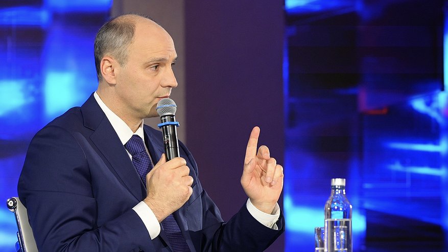 Главная картинка новости: Разговор с областью: о чём спросили губернатора Паслера на четырёхчасовой прямой линии