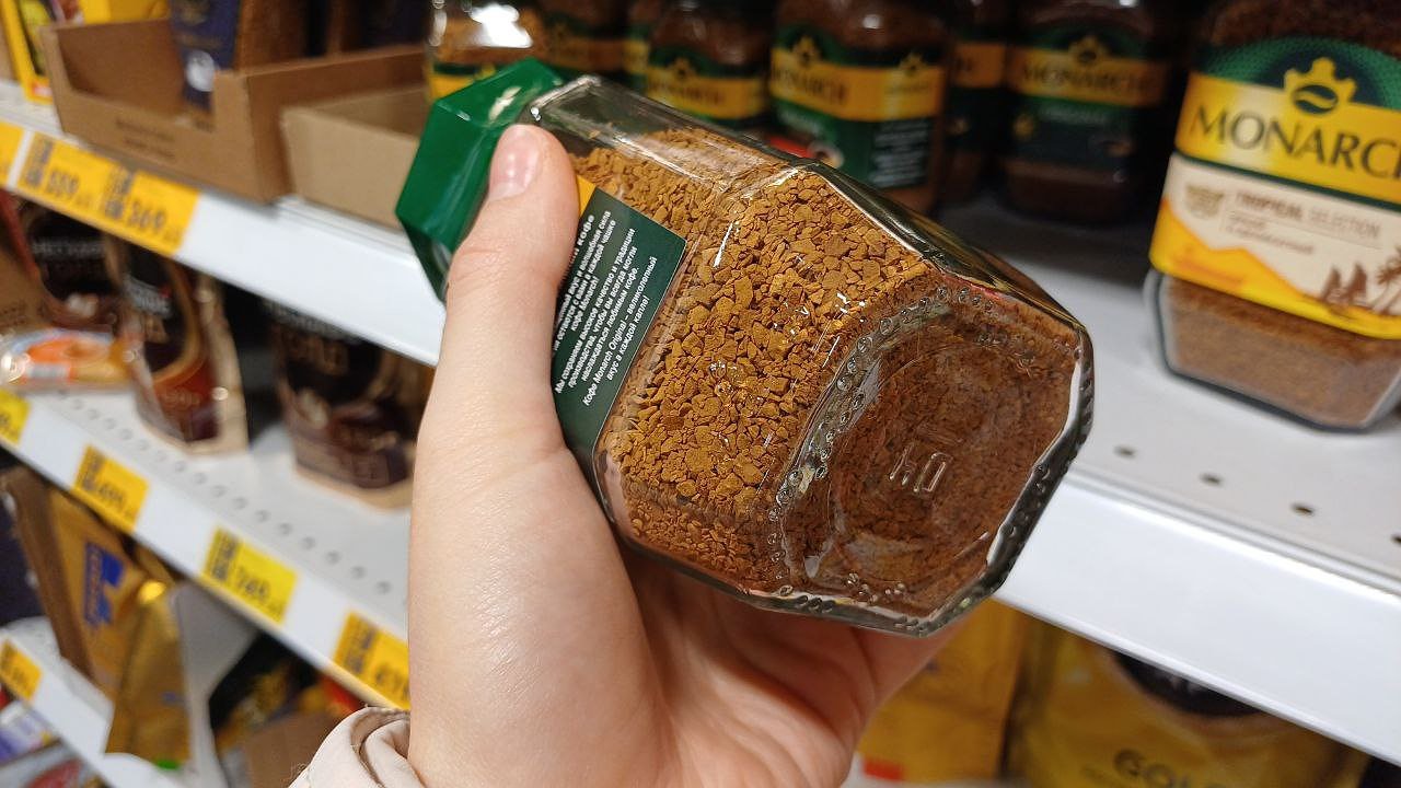 Главная картинка новости: Росконтроль назвал лучший растворимый кофе: можно брать хоть по 3 пачки — чистый вкус