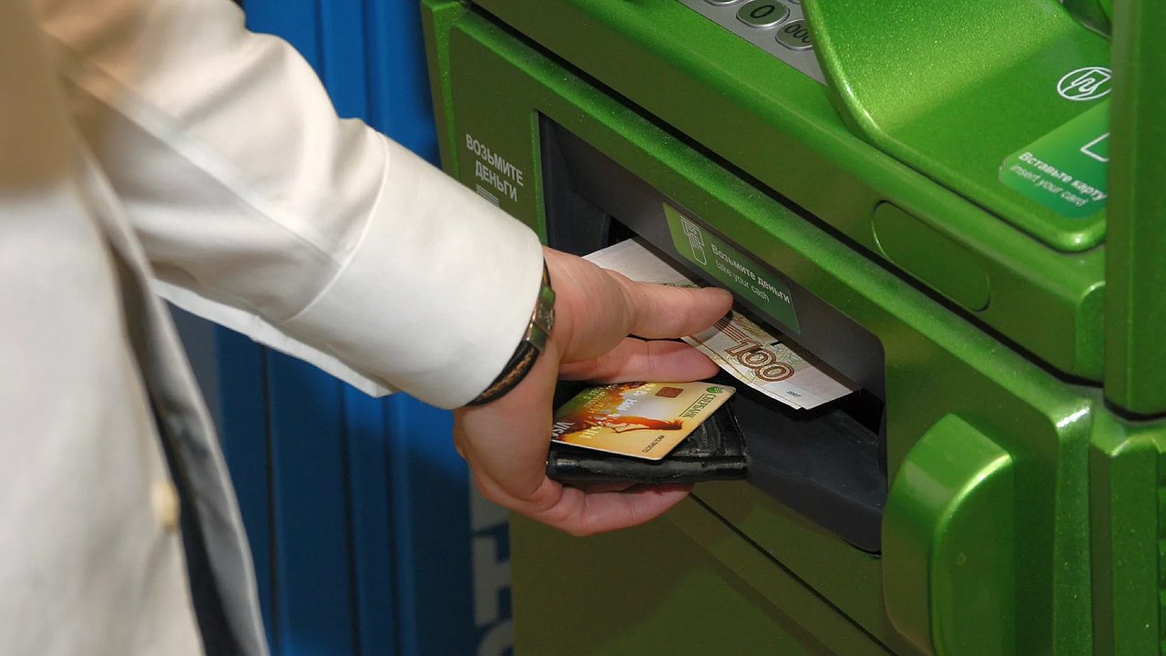 Главная картинка новости: Неработающих россиян в 2026 году ждёт контроль доходов