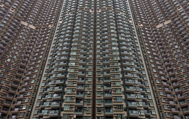 Крах ипотечной мечты: к 2026 году квадратный метр в России может стать недоступным для 80% населения