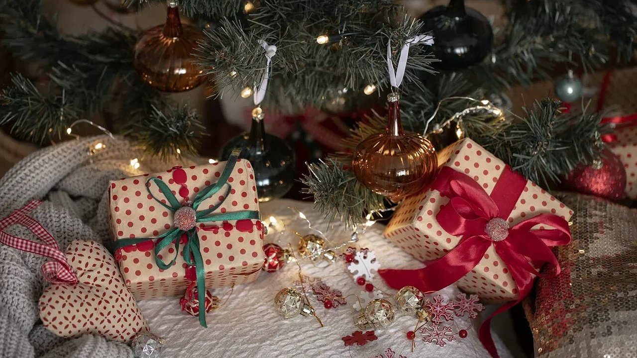 Главная картинка новости: Эти подарки не дарили на Новый год — их боялись и обходили стороной