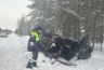 Миниатюра новости: Две жизни оборвались в кювете: на трассе под Екатеринбургом в аварии с переворотом погибли водитель и пассажир