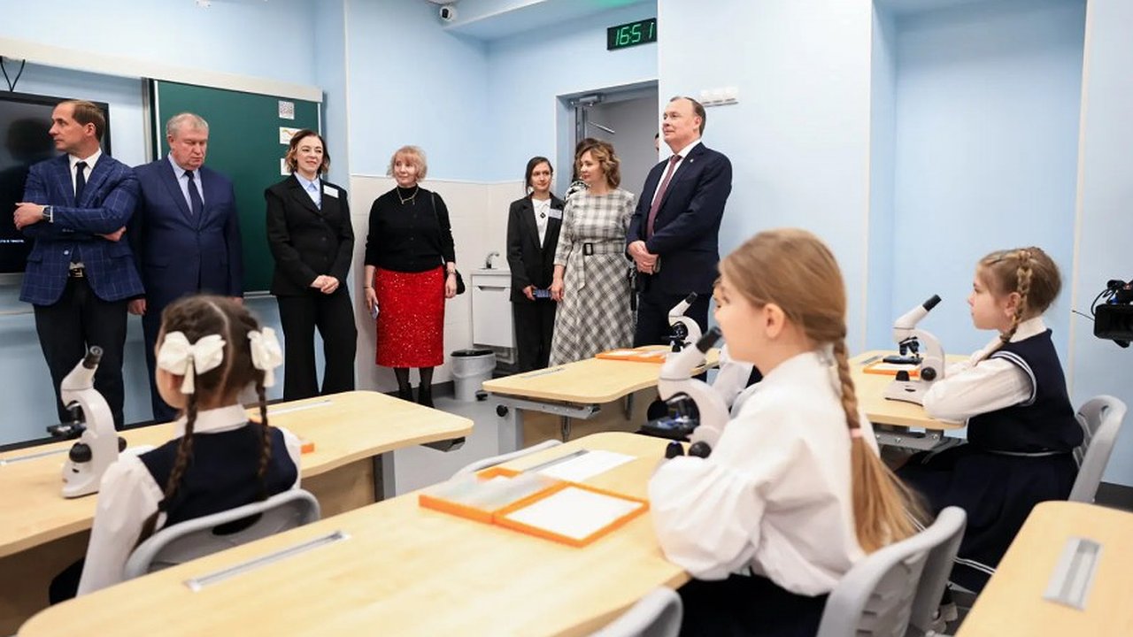 Главная картинка новости: Новые учебные пространства: в Екатеринбурге открылись детский сад и начальная школа