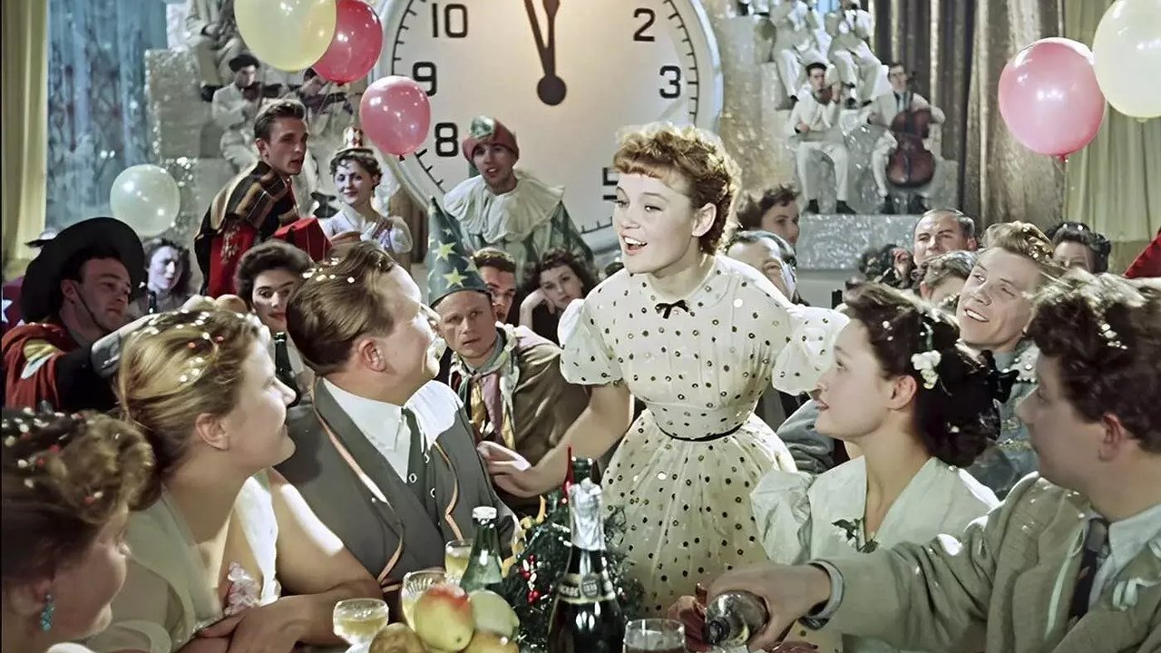 Главная картинка новости: Топовые русские фильмы про Новый год: 3 истории, которые реально создают настроение, — рейтинг выше 7