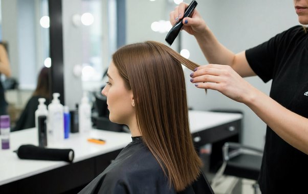 Красить волосы больше не в моде: 3 процедуры, которые заменят поход к колористу в 2026 году