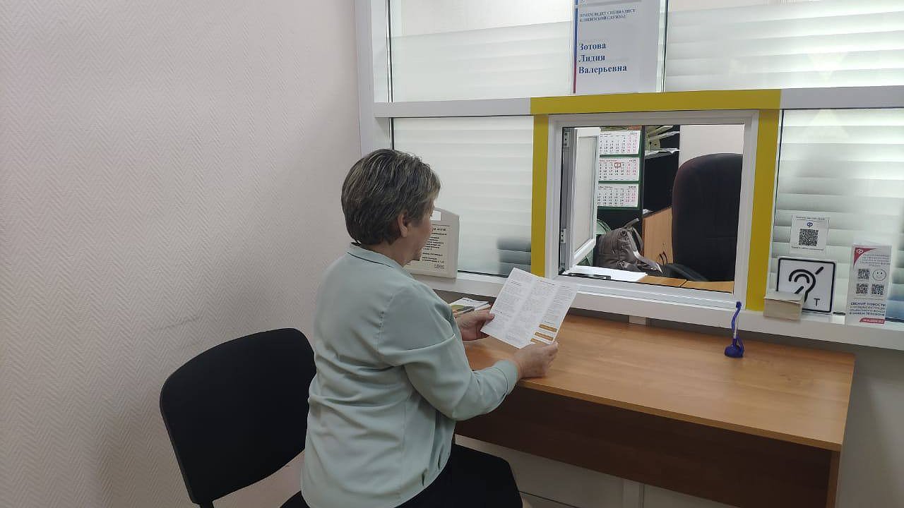 Главная картинка новости: В Думе проговорились. Работающим пенсионерам готовят неожиданную прибавку: сколько и когда начислят