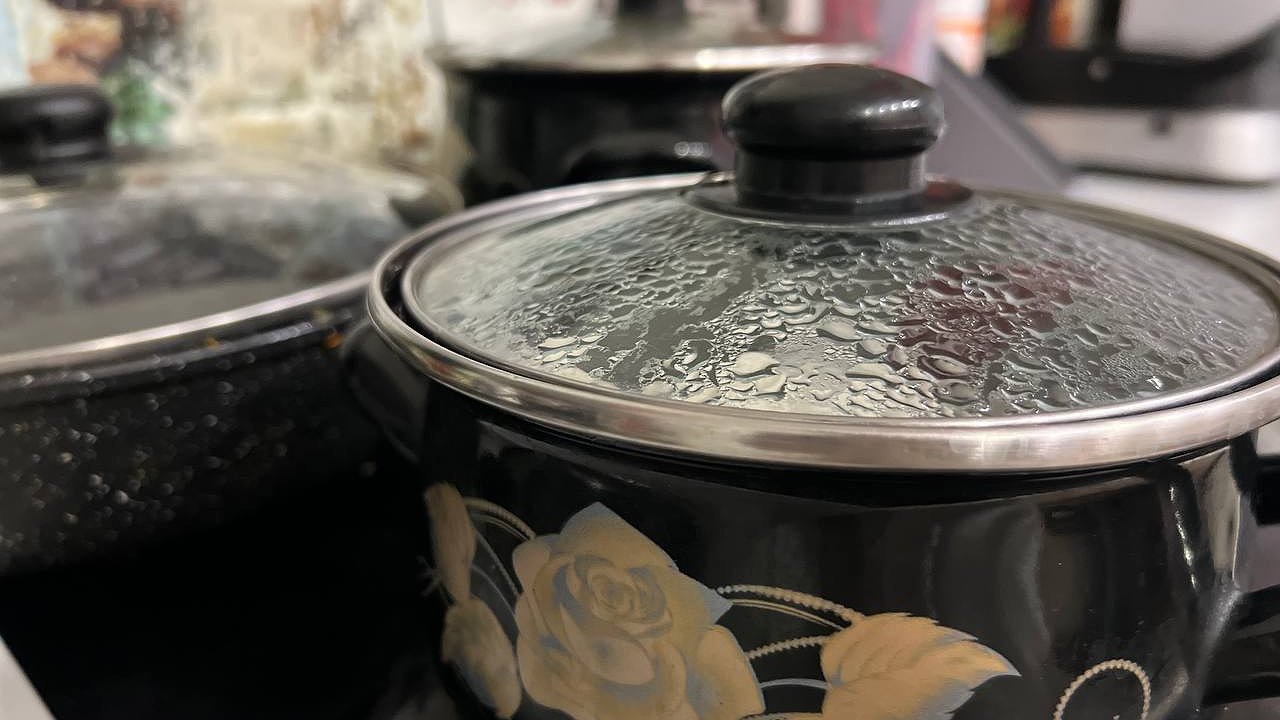 Главная картинка новости: Секрет, который повара скрывали за этой крышкой. После неё ваша еда уже никогда не будет прежней