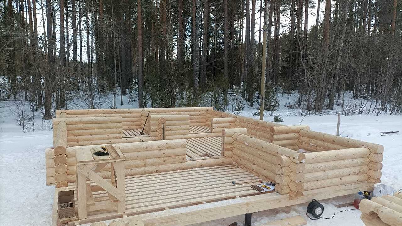 Главная картинка новости: Не минвата и не опилки: чем утепляют потолок в бане сельские мастера — надёжнее самых современных материалов