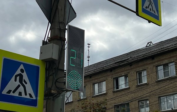 Автовладельцам на заметку: в Екатеринбурге появятся новые запрещающие знаки и односторонние улицы