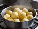 Простой способ сварить картошку, чтобы была рассыпчатой и ароматной