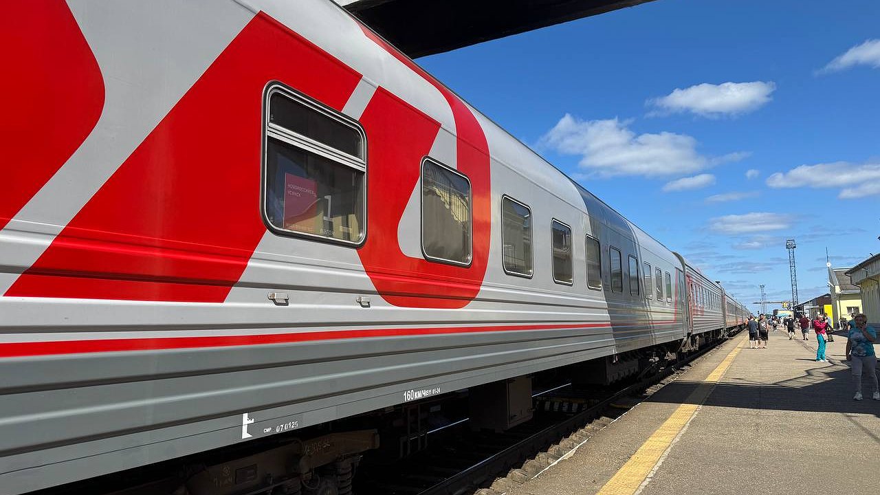 Главная картинка новости: Путешествие без документов. РЖД меняют правила проезда для всех пассажиров