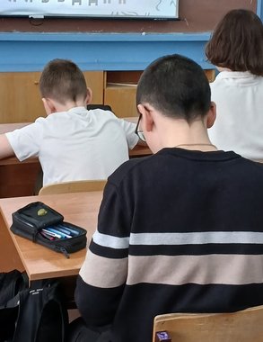 «Нажал нечаянно»: пятиклассник принёс в школу Верхней Пышмы пневматику и выстрелил в одноклассника