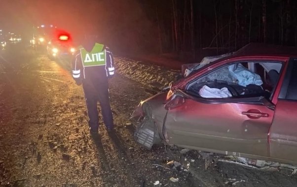 Жуткая авария под Асбестом: Infiniti и Mitsubishi столкнулись насмерть — трое погибших