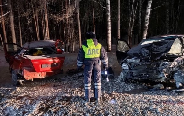 Пьяный бесправник устроил массовое ДТП под Нижним Тагилом: двое пострадавших