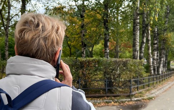 «Ни в коем случае не кладите трубку»: как теперь разводят россиян по телефону