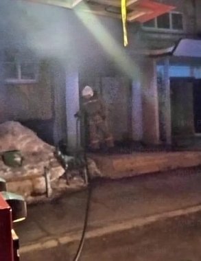 Ночной кошмар в пятиэтажке: что произошло в Каменске-Уральском, где при пожаре погиб человек