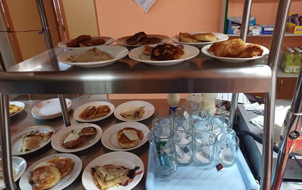 В школе Полевского 20 детей пожаловались на тошноту и рвоту — прокуратура начала проверку