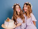 50 поздравлений сестре своими словами: выберите нужное за минуту