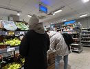 Россиян предупредили о штрафе за взвешивание товара по цене дешевого аналога