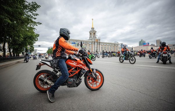 В центре Екатеринбурга перекроют несколько улиц 6 июня из-за мотопарада