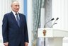 «За заслуги перед Отечеством»: Путин подписал указ о награждении свердловчан — полный список