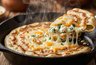 Творог, сыр и яйцо — через полчаса на столе гора лепешек: вкус как у хачапури, а готовить в разы проще