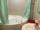 Летом риск потопа вырастает: как не залить соседей при установке водонагревателя