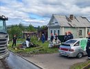 В Кушву пришла помощь: десятки семей получили воду, еду и стройматериалы после смерча