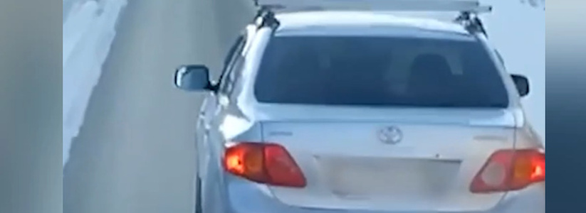 Под Екатеринбургом водители заметили подозрительные камеры, спрятанные в машинах