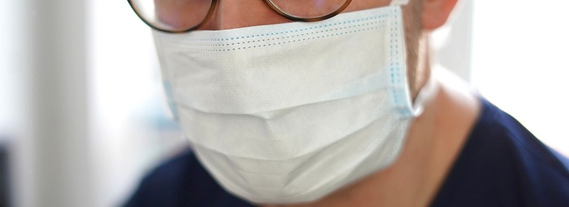 Екатеринбургский врач объяснил, чем опасен новый вид коронавируса