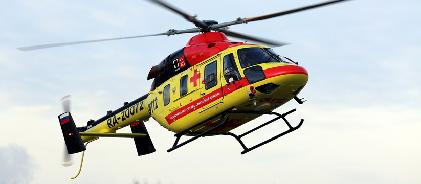 Впал в кому: подростка после аварии доставили в больницу на вертолете