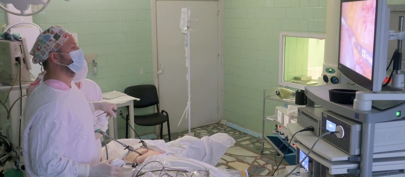 Год питалась через трубку: в Екатеринбурге врачи сделали новый пищевод 19-летней девушке, чтобы она могла есть