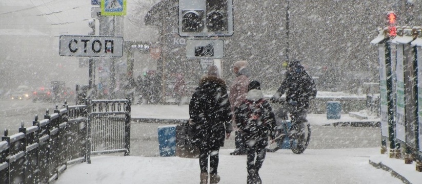 Лютый снегопад: когда в Свердловской области закончится метель