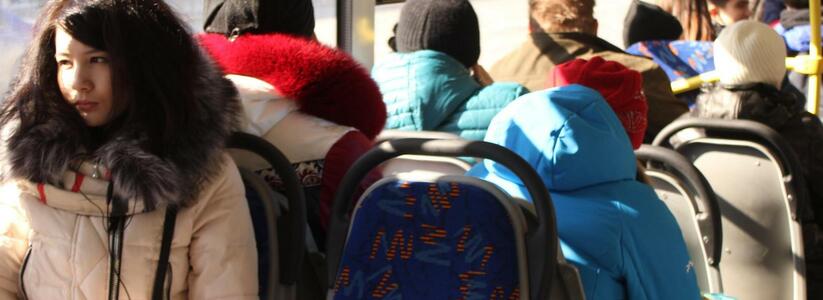 Кондукторам запретят высаживать из городского транспорта детей без билетов до 16 лет