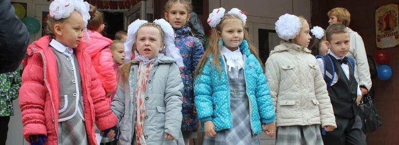"Пришли анонимные сообщения": в Екатеринбурге эвакуируют школьников