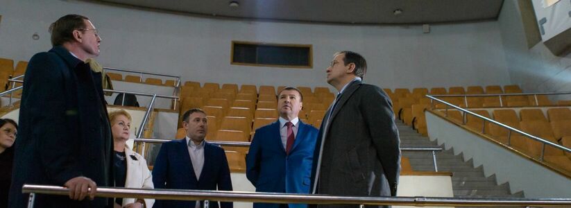 Министр культуры РФ Мединский пообещал помочь Екатеринбургу с ремонтом цирка