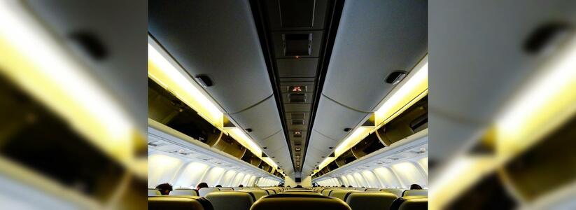 Екатеринбуржца не пустили в Сочи: пьяный дебошир оскорблял пассажиров самолета
