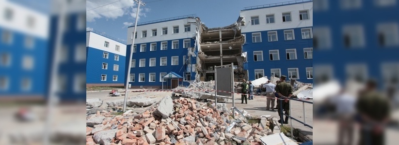 Причиной обрушения казармы в Омске стал некачественный ремонт: несущие стены оказались непрочными - 3 августа 2015
