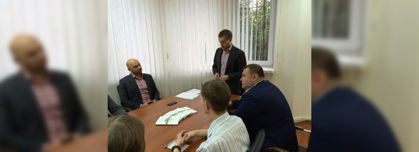 Главу Фонда капитального ремонта Александра Караваева прокуратура Свердловской области требует снять с должности 1 октября 2015 года