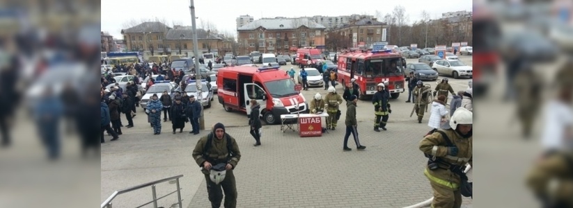 Пожар в Екатеринбурге: огонь на Уралмашевском рынке потушен - фото 24 октября 2015 года