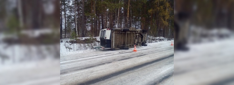 ДТП с рейсовым автобусом в Свердловской области: между Лесным и Таежным его выбросило с дороги