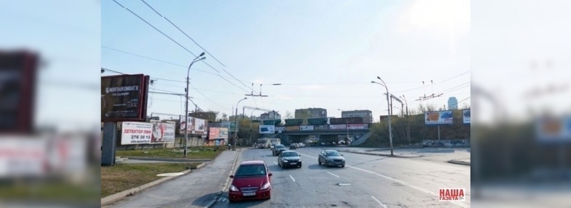 В Екатеринбурге из-за ДТП встало движение на ВИЗе, ЖБИ и улице Шефской.