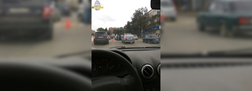 В Екатеринбурге водитель «Тойоты» сбил пожилую женщину на красный свет