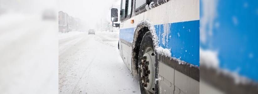 В Ревде и Дегтярске запретили ездить всем рейсовым автобусам из-за плохого состояния дорог