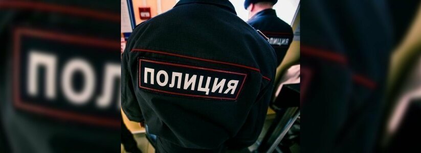 В Екатеринбурге полиция задержала гражданку США, которая подожгла иномарку из мести